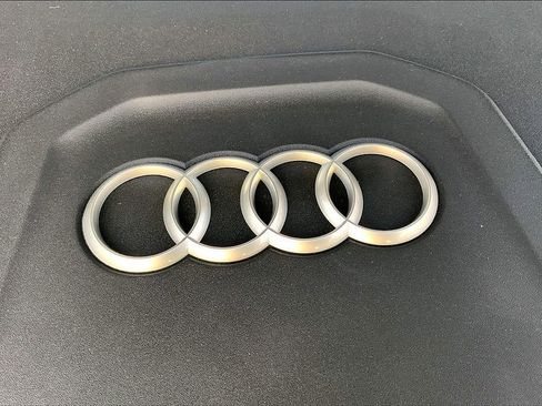 New 2026 Audi Q7 3.0T Premium Plus AWD/4WD image 17
