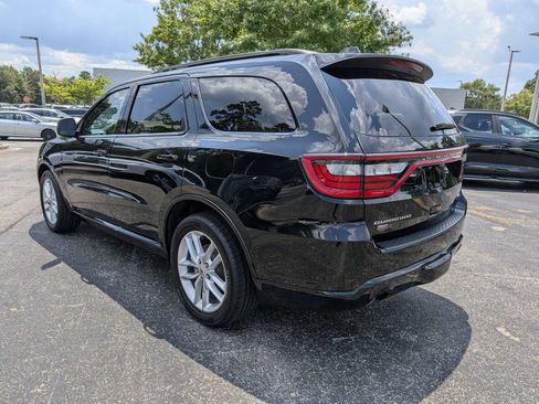 Used 2024 Dodge Durango GT RWD image 6