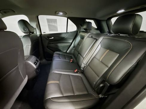 Used 2022 Chevrolet Equinox Premier AWD/4WD image 23