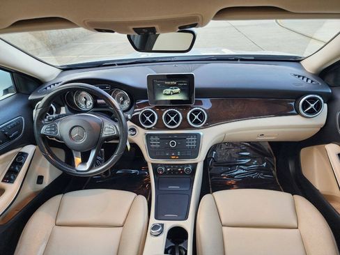 Used 2016 Mercedes-Benz GLA 250 image 9