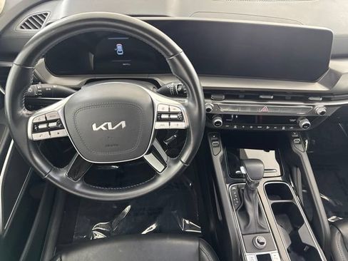 Certified 2025 Kia Telluride S FWD image 24