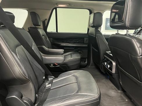 Used 2018 Ford Expedition Max Platinum AWD/4WD image 55