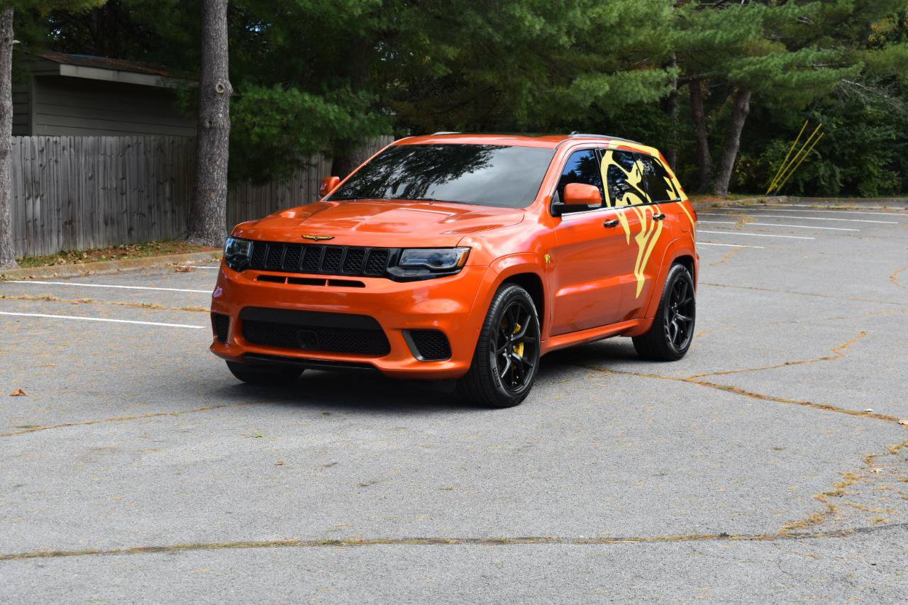 Used 2018 Jeep Grand Cherokee Trackhawk AWD/4WD image 2
