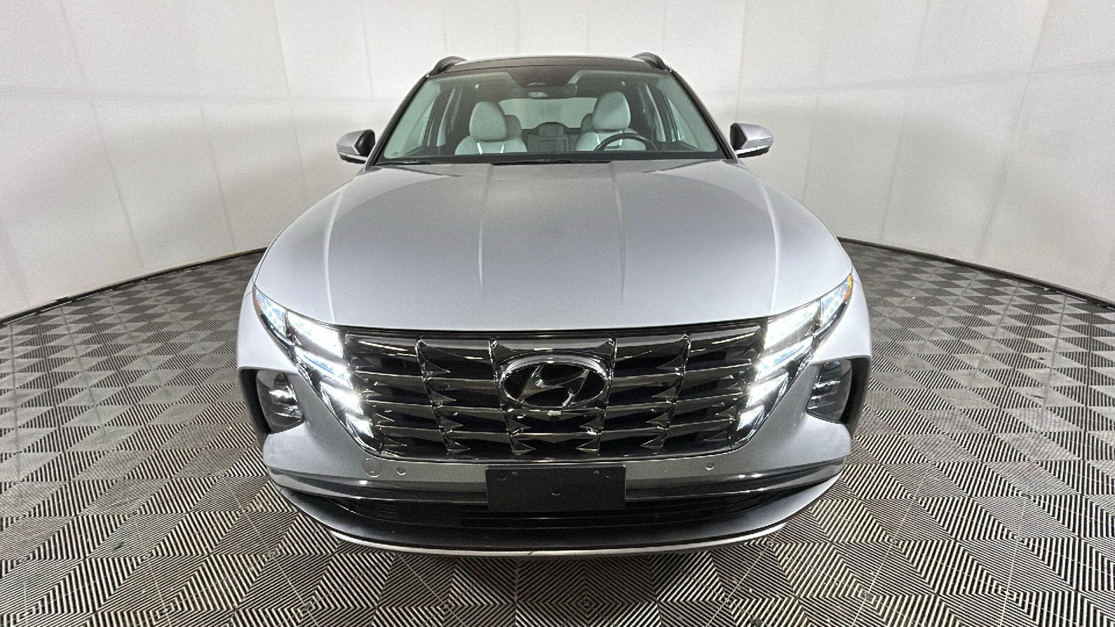 Used 2024 Hyundai Tucson Limited AWD/4WD image 9