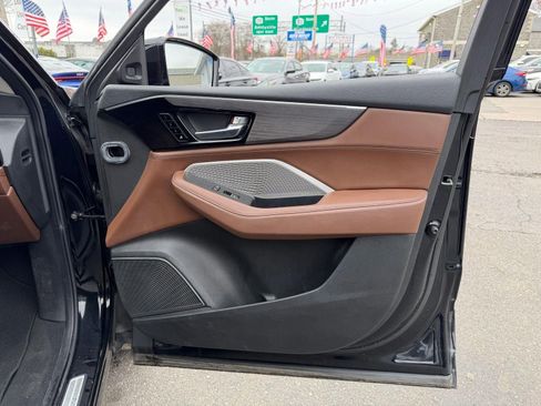 Used 2023 Acura MDX SH-AWD w/ Advance Package image 12