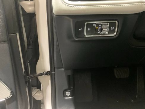 Used 2025 Lincoln Aviator Reserve w/ Equipment Group 201A AWD/4WD image 8