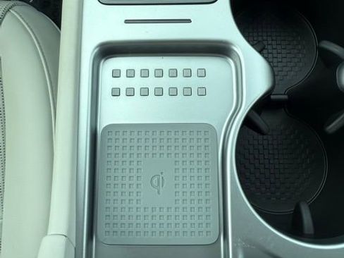 Used 2026 Hyundai Ioniq 9 SEL image 13