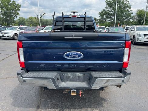 Used 2018 Ford F250 XLT AWD/4WD image 4