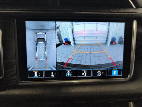 Used 2021 GMC Yukon Denali w/ Denali Ultimate Package AWD/4WD image 14