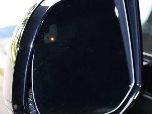 Used 2023 Land Rover Range Rover Long Wheelbase First Edition image 48