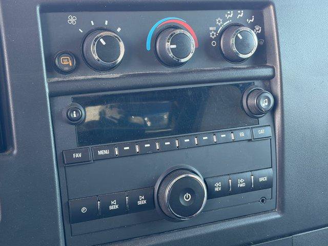 Used 2022 Chevrolet Express 3500 Extended w/ Driver Convenience Package RWD image 10