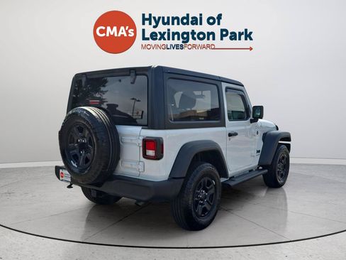 Used 2026 Jeep Wrangler Sport AWD/4WD image 7