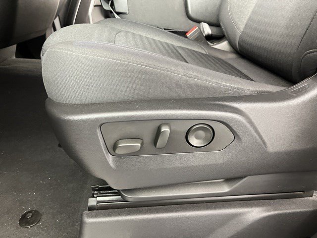 Used 2023 Chevrolet Silverado 1500 LT AWD/4WD image 30