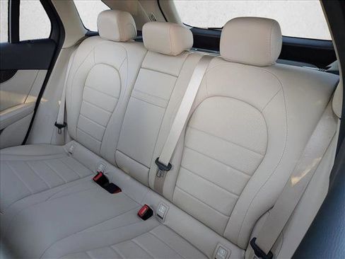 Used 2021 Mercedes-Benz GLC 300 image 17