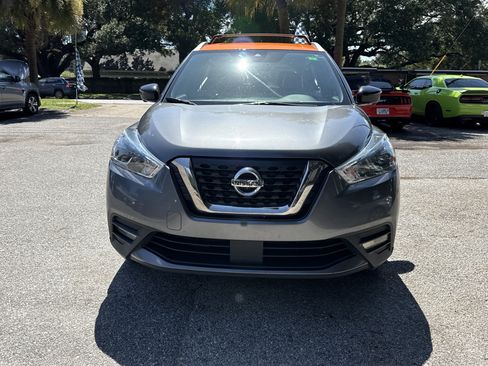 Used 2020 Nissan Kicks SR w/ SR Premium Package FWD image 8