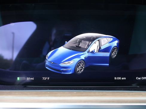 Used 2022 Tesla Model S image 44