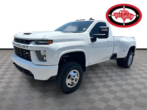 Used 2022 Chevrolet Silverado 3500 LT w/ Advanced Trailering Package image 3