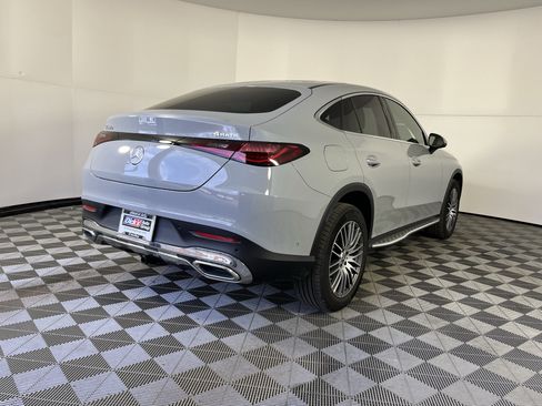 Used 2025 Mercedes-Benz GLC 300 4MATIC image 5