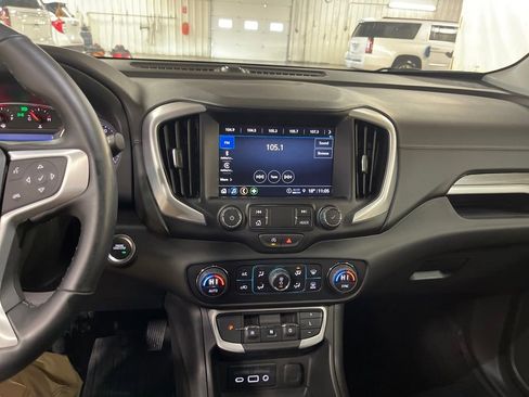 Certified 2023 GMC Terrain SLT w/ Elevation Edition image 17