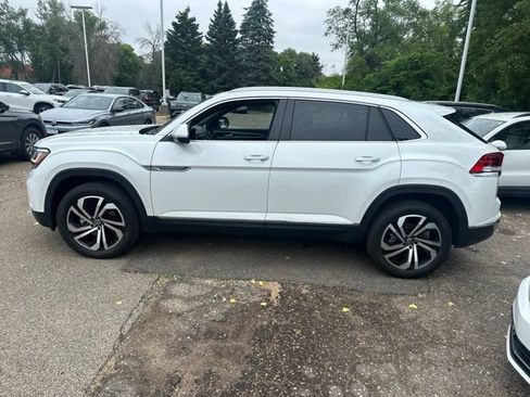 Used 2023 Volkswagen Atlas Cross Sport SEL AWD/4WD image 7