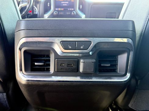 Used 2022 Chevrolet Silverado 2500 LTZ w/ LTZ Plus Package image 19