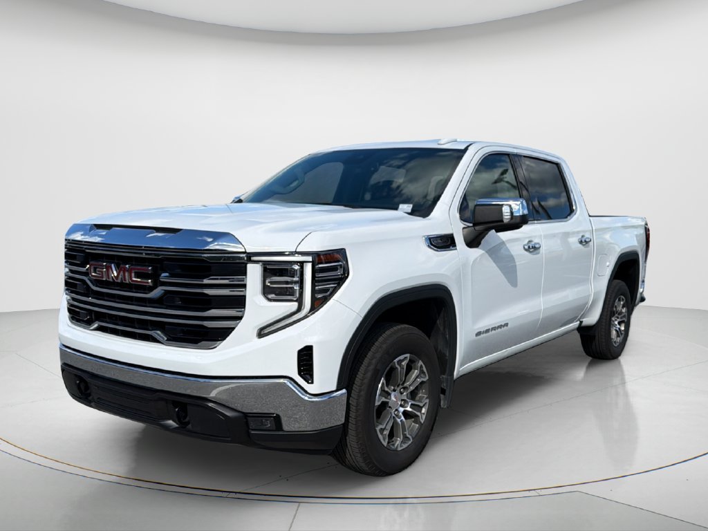 Used 2026 GMC Sierra 1500 SLT RWD image 1