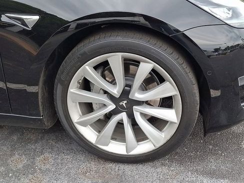 Used 2020 Tesla Model 3 Standard Range Plus RWD image 4