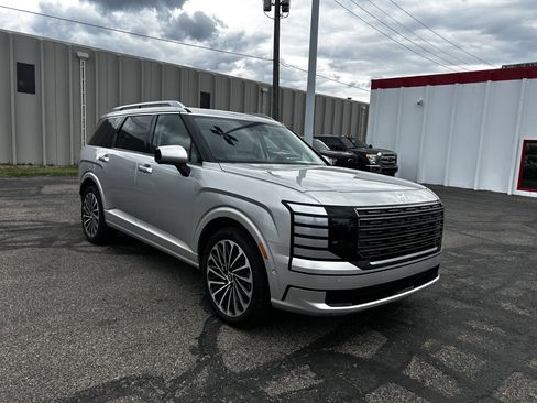 Certified 2026 Hyundai Palisade Calligraphy AWD/4WD image 7