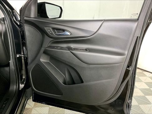 Used 2020 Chevrolet Equinox LT image 24