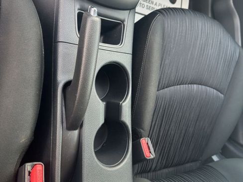 Used 2019 Nissan Sentra SV image 12