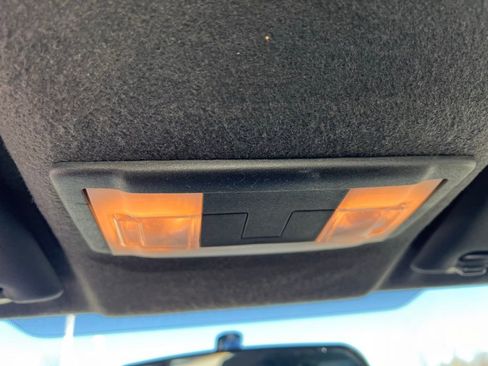 Used 2011 Ford Focus SE image 15