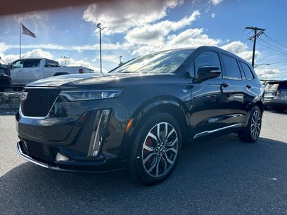 Used 2024 Cadillac XT6 Sport w/ Platinum Package