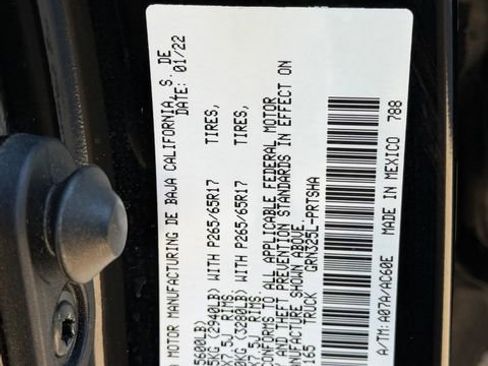 Used 2022 Toyota Tacoma TRD Sport w/ Technology Package image 29