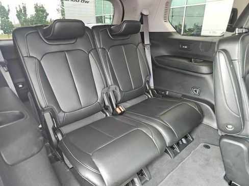 Used 2024 Jeep Grand Cherokee L Limited image 27