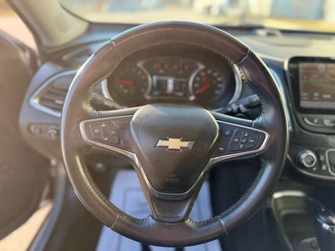 Used 2017 Chevrolet Malibu LT w/ Leather Package image 19