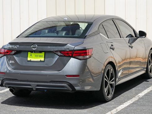 Used 2023 Nissan Sentra SR w/ SR Premium Package FWD image 47