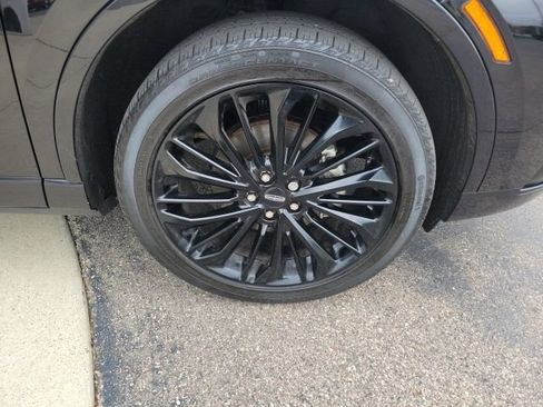Used 2023 Lincoln Corsair AWD w/ Equipment Group 101A image 17