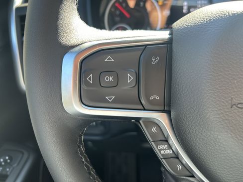 New 2026 RAM 1500 4x4 Crew Cab image 17