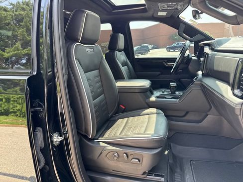 Used 2023 GMC Sierra 1500 AT4X AWD/4WD image 32