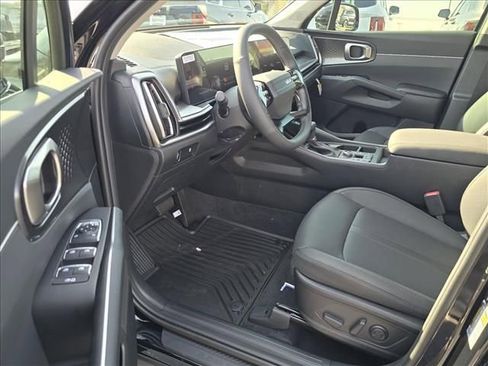New 2026 Kia Sorento S image 9