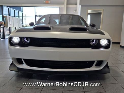 Used 2023 Dodge Challenger SRT Hellcat RWD image 2