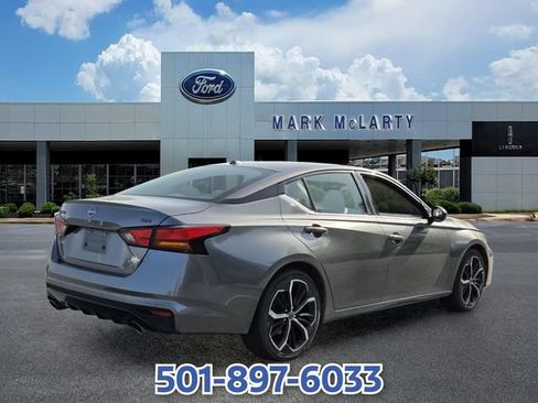 Used 2024 Nissan Altima 2.5 SR FWD image 5
