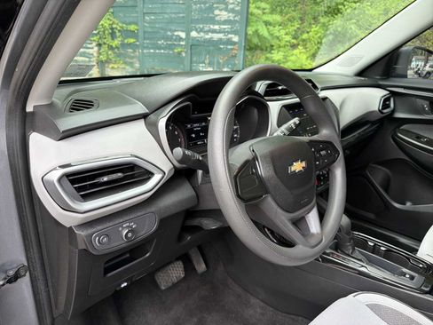 Certified 2021 Chevrolet TrailBlazer LS FWD image 10