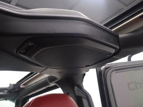 Used 2019 Jeep Wrangler Unlimited Sahara w/ Quick Order Package 24M Moab AWD/4WD image 31