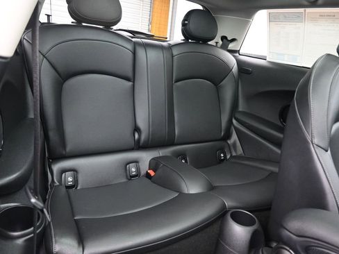 Used 2022 MINI Cooper S image 41