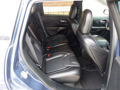 Used 2020 Jeep Cherokee Limited image 38