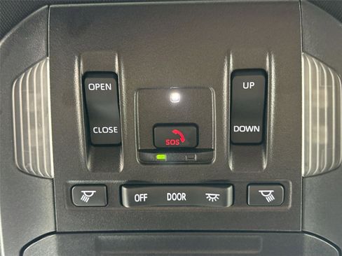 Certified 2025 Toyota Highlander XSE image 23