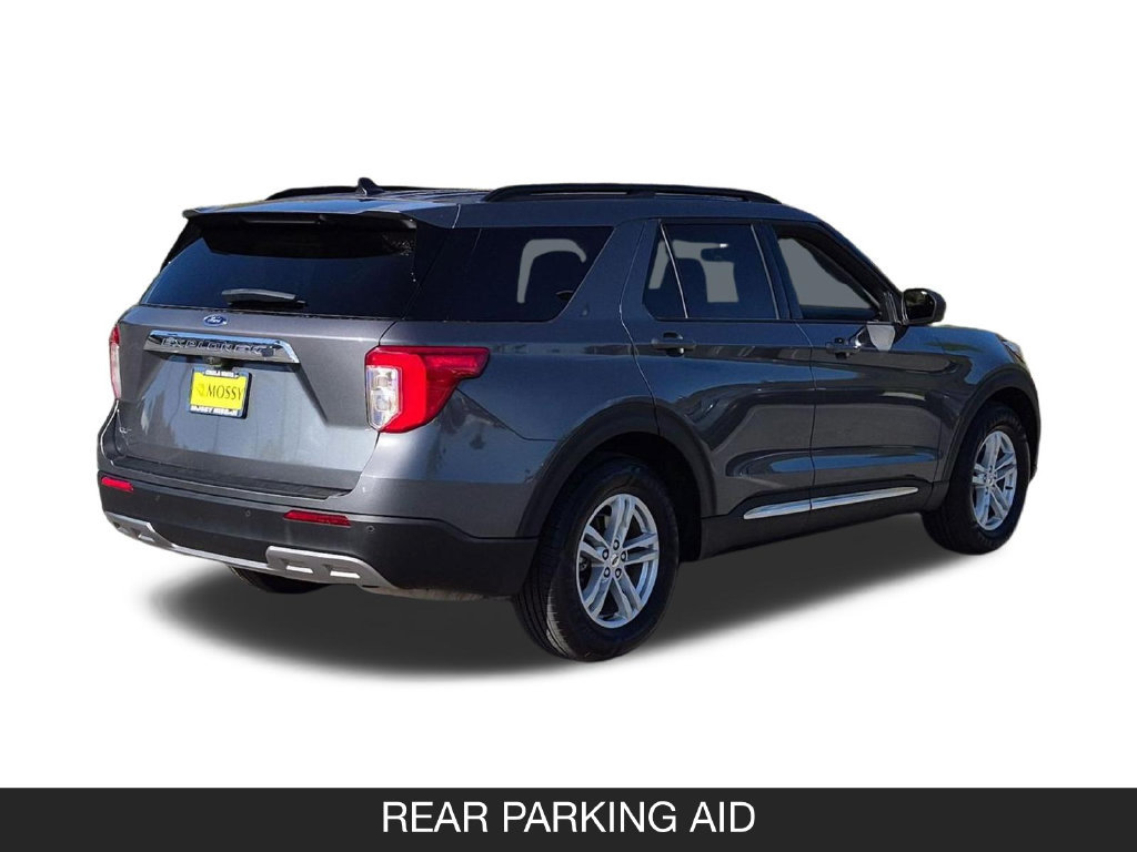 Used 2023 Ford Explorer XLT w/ Equipment Group 202A RWD image 9