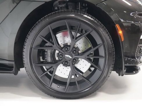 Used 2025 Aston Martin DBX 707 image 15