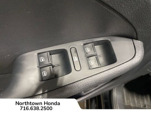 Used 2017 Volkswagen Jetta SE image 19